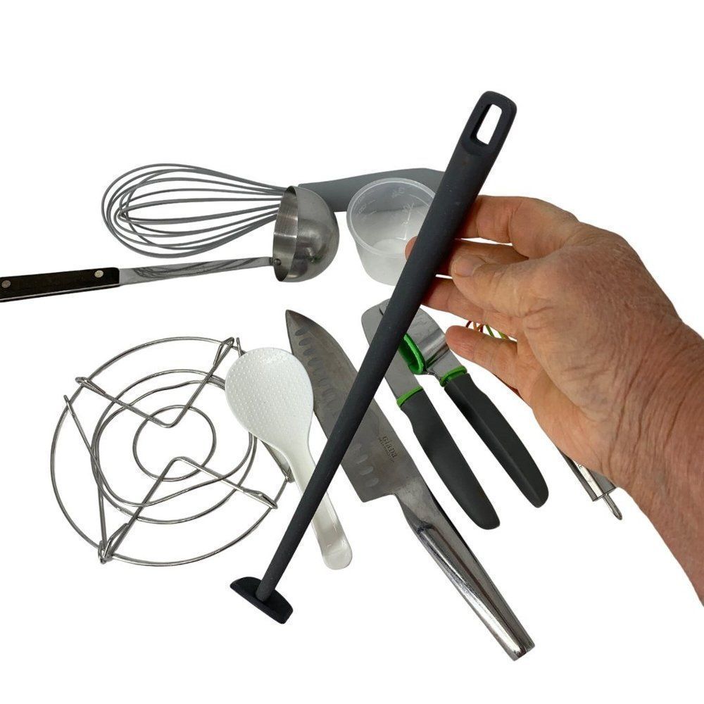 Lot of Mixed Kitchen Utensils Vitamix Scraper Garlic Press 5015 knife ladle